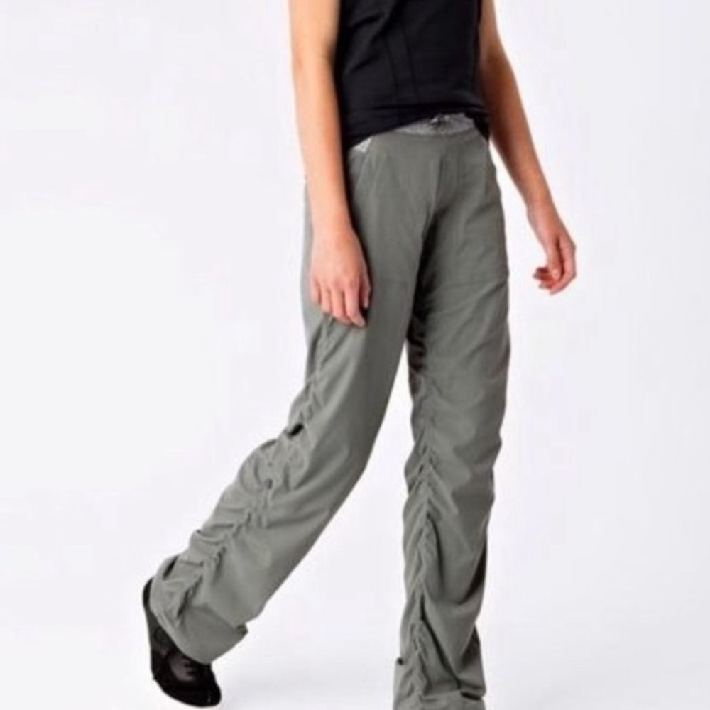 IVIVVA Dance Studio Pant size 10